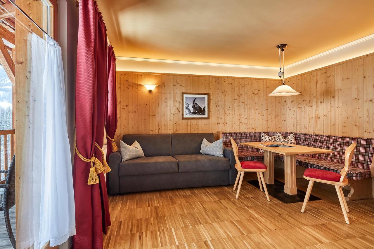 Hotel Marmolada Corvara In Badia Exterior foto